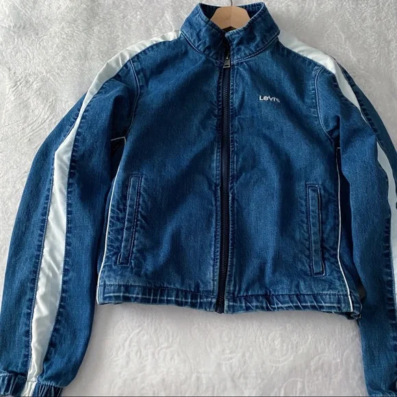 Sold - Picture 3 of 15